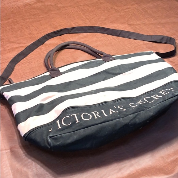 Victoria’s Secret tote - Picture 1 of 3